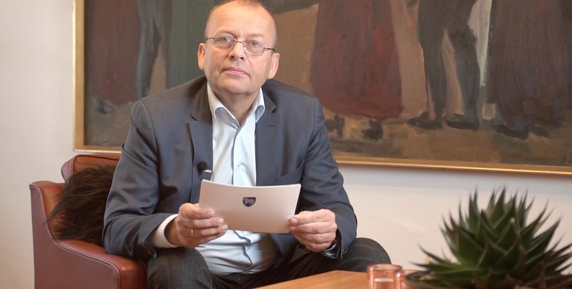 Heilsan frá Kaj Leo Holm Johannesen, heilsumálaráðharra Felagið